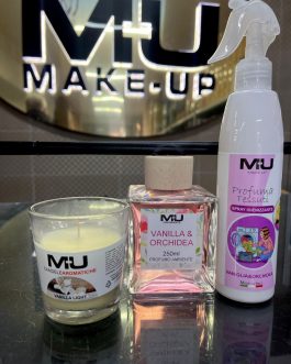 Multiset ambiente casa,ufficio,etc.. •Profumo ambiente 250 ml •Spray tessuti igienizzante profumato 250 ml •Candela profumata 80g