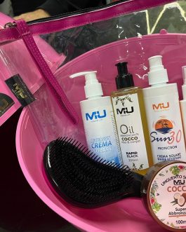 UOVA MU SOLARI COCCO🥥🥥 ☀️🌊 •UOVA MU •BORSELLO MARE MAXI •OLIO ABBRONZANTE •OLIO CAPELLI •UNGUENTO 100 ML •PROTEZIONE 30 •CREMA DOPOSOLE •SPAZZOLA SCIOGLINODI