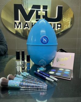 UOVA MU NAPOLI💙🤍 NOI SIAMO GIÀ PRONTI 🫢🥇 •PALETTE OMBRETTI 9 COLORI COD.BLU •OMBRETTO DOUBLE COD.18 •OMBRETTO ALL’ACQUA COD.07 •VOLUMIZZANTE ACIDO IALURONICO  •LIP GLOSS •MATITA LABBRA/OCCHI COD.14 •MATITA LABBRA/OCCHI COD.10 •SET 5 PENNELLI GLITTER