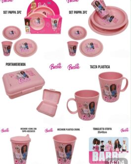 SCUOLA 2023 BARBIE  SET PAPPA CONFEZIONE 3PZ / SET PAPPA 3PZ / PORTAMERENDA PLASTICA/ TAZZA MUG PLASTICA / BICCHIERE 430ML CON TAPPO+BECCUCCIO/BICCHIERE PLASTICA 200ML / TOVAGLIETTA STOFFA 30X40CM