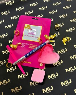 NOVITÀ 🩷🩷🩷🩷🩷🩷  GLAMOUR BAG✨✨✨✨  ~MASCHERA VISO IN TESSUTO  ~SPUGNETTA  ~MATITONE ~PINZETTA SOPRACCIGLIA CON PETTININO  ~SAPONETTA CUORE 🫶🏾  ⚠️❌NOTA BENE IL COLORE DELLA SAPONETTA E DELLA SPUGNETTA VARIERÀ IN BASE ALLA DISPONIBILITÀ DELL’AZIENDA. SI PREGA DI LEGGERE BENE PERCHÉ DOPO AVER EFFETUATO L’ORDINE NON SARÀ POSSIBILE FARE EVENTUALI CAMBI.❌⚠️