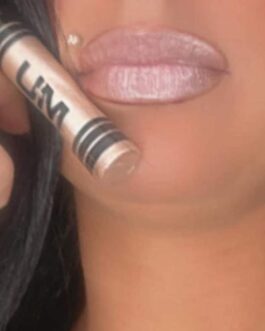 Lip Gloss. Colori fortemente pigmentati e una gamma di sfumature raffinate e originali Mu Make up