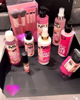 Box barbie 💕 Set Pennelli Gel lava viso Maschera capelli Lip gloss Siero lisciante Tonico viso e occhi Pennello Acqua profumata Shampoo MU MAKE UP