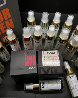 Kit uomo🧡 idea regalo🎁🎄  DA SPECIFICARE IL NUMERO DEL PROFUMO E QUALE CREMA VISO UOMO  Crema uomo 50 ml scatolati Profumo 30 ml box regalo  MU MAKE UP