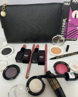 POCHETTE + ROSSETTO MERCEDESZ + MATITA LABBRA + OMBRETTO + MASCARA + EYE-LINER  MU MAKE UP