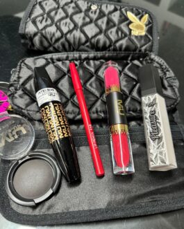 Beauty completo di make-up RED PASSION❤️ • ombretto nero  • ⁠mascara orgasmo  • ⁠matita labbra rossa  • ⁠tinta doppio bacio 107 • ⁠illuminante viso     MU MAKE UP