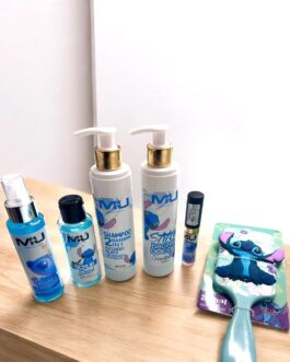 KIT STITCH💙  ACQUA PROFUMATA 100ML GEL SCRUB 100ML SHAMPOO 200ML BAGNODOCCIA 200ML LIP SPAZZOLA MU MAKE UP