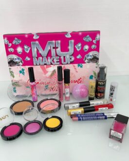 TERZO CALENDARIO 🎁🎄COMPOSTO DA:  Terra compatta blush cooked mascara booster volume  rossetto liquido glam matt Ombretto liquido 3 ombretti  2 kriptonite 2 matitoni Arianna Smalto effetto gel  Bomba bagno  Correttore perfect skin Rossetto al veleno d’ape  Forndotinta orgasmo      ❌❌DA SPECIFICARE I NUMERI O I COLORI, ALTRIMENTI VERRANNO MESSI A SCELTA NOSTRA, X EVITARE RALLENTAMENTI DURANTE LA PREPARAZIONE DELL’ORDINE❌❌   ✨✨CREA IL TUO CALENDARIO DELL’AVVENTO 2024✨✨ NOI TI DAREMO TUTTO L’OCCORRENTE: •17 Prodotti •1 Box •17 Bustine •Numeretti dall’8 al 24 dicembre MU MAKE UP